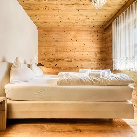 Uralp Royal By A-appartments *