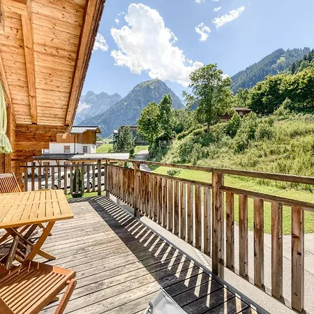 Uralp Royal By A-appartments